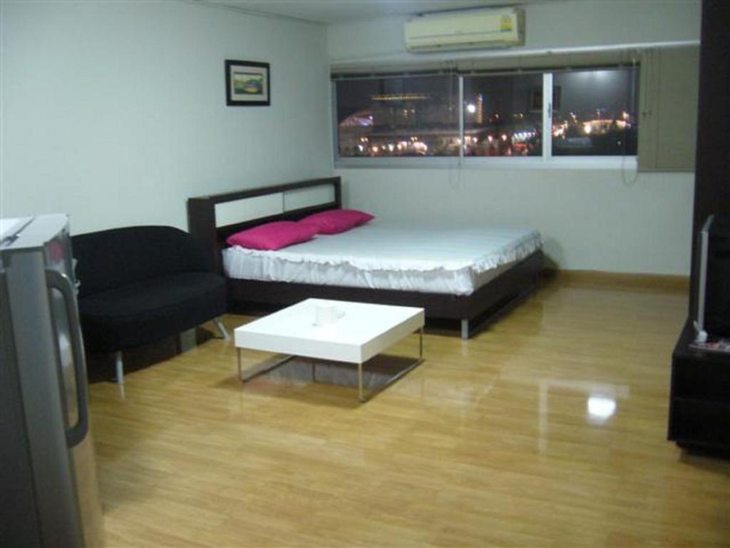 Impact Don Mueang Bangkok Guest House מראה חיצוני תמונה